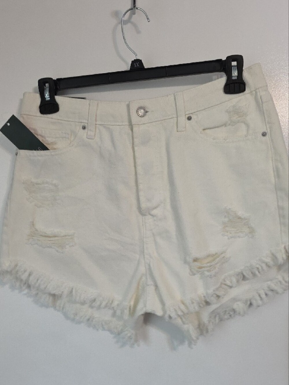 NWT wild fable Off White Distressed Frayed-Hem Denim Shorts SZ 12 - Picture 5 of 8